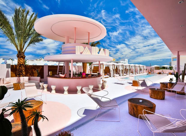 O Art Hotel Paradiso fica em Ibiza, na costa leste da Espanha (Foto: Adam Johnston/Archdaily)