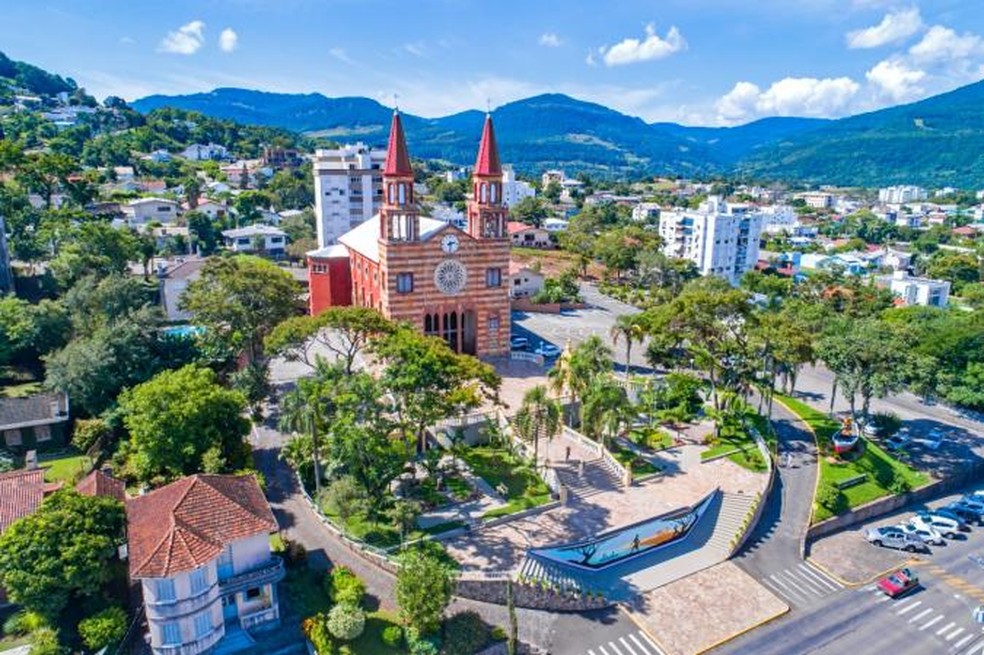 Igreja Matriz, no Centro de Encantado — Foto: Prefeitura de Encantado/Divulgação