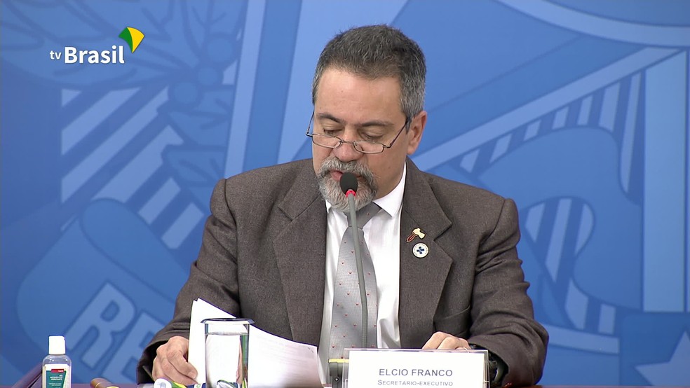 Elcio Franco em coletiva no Ministério da Saúde — Foto: TV Brasil/Reprodução