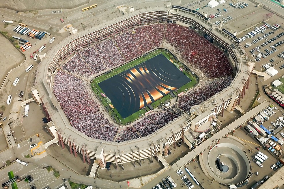 O est&aacute;dio Monumental de Lima, palco da final da Libertadores entre Flamengo e River Plate: Rubro-Negro quer o tri da Am&eacute;rica &mdash; Foto: Getty Images