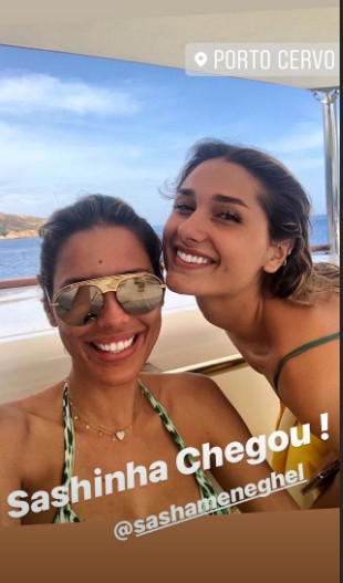 Sasha com amiga na Itália (Foto: Reprodução / Instagram)