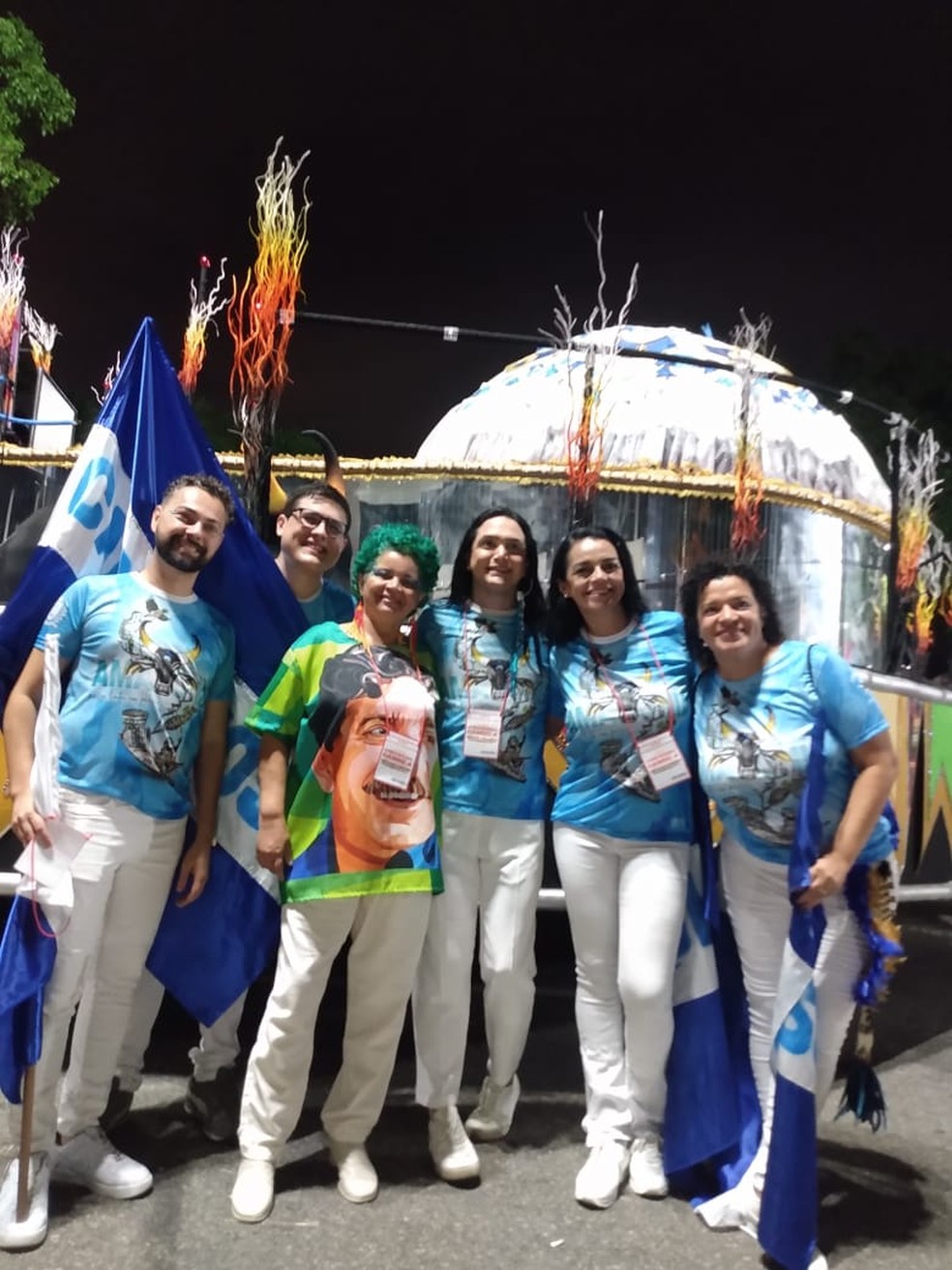 Ângela conta que foi a primeira vez que desfilou no Sambódromo do Rio de Janeiro — Foto: Arquivo pessoal
