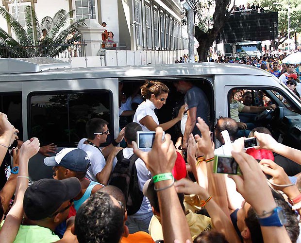 Ivete Sangalo Chega Para Seu Penltimo Dia De Carnaval Quem S