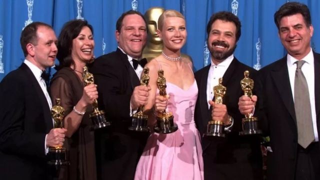 'Shakespeare Apaixonado', da Miramax, ganhou sete estatuetas do Oscar em 1999 (Foto: GETTY IMAGES (via BBC))