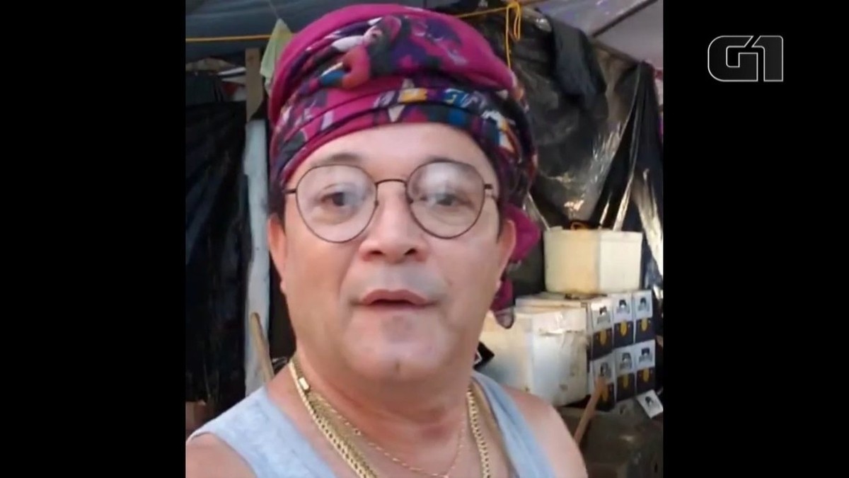 Cantor Wanderley Andrade faz show em garimpo ilegal dentro da Terra