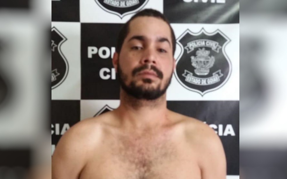 Juliano Gomes de Jesus foi preso suspeito de matar o pai para ficar com dinheiro, em Bom Jesus de Goiás — Foto: Polícia Civil/Divulgação