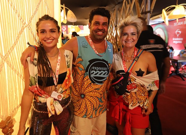 Sósia' de The Rock curte Carnaval em Salvador: Ajuda na paquera - Quem