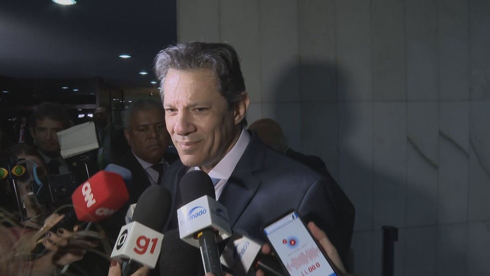 Ministro da Fazenda, Fernando Haddad, vai ao Senado para apresentar nova regra fiscal — Foto: TV Globo/Reprodução