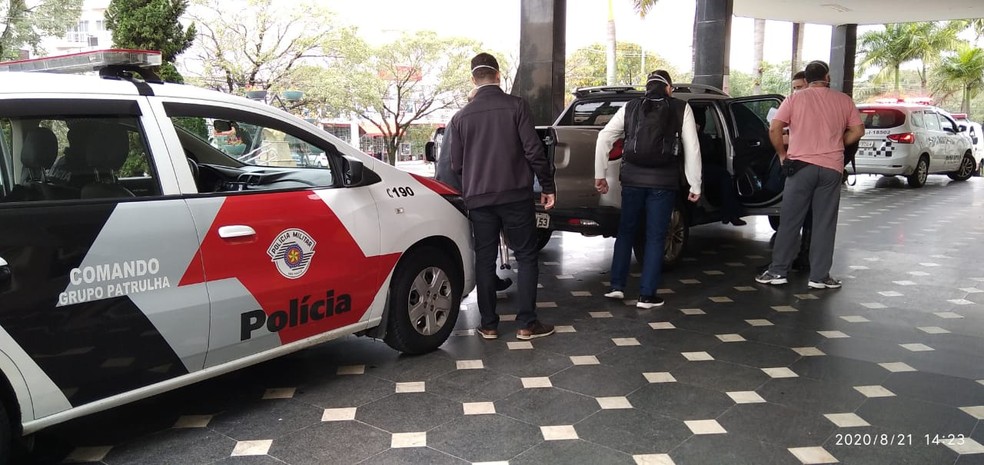 Coração, pâncreas, fígado, rins e córneas captados nesta sexta-feira (21), em Presidente Prudente, foram encaminhados a diferentes hospitais do Estado de São Paulo para transplantes — Foto: Polícia Militar