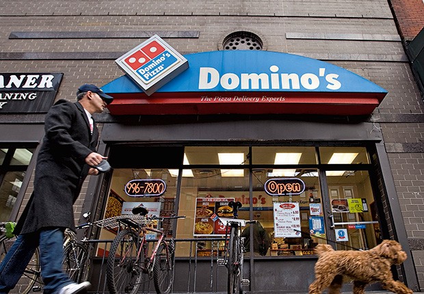 Empresa;Gestão;Domino’s pizza O CEO fez um comercial de TV admitindo que a pizza era ruim. Mudou a receita, o modelo de negócios e viu as ações saltarem de US$ 8 para US$ 160 (Foto: Daniel Acker/Bloomberg via Getty Images)