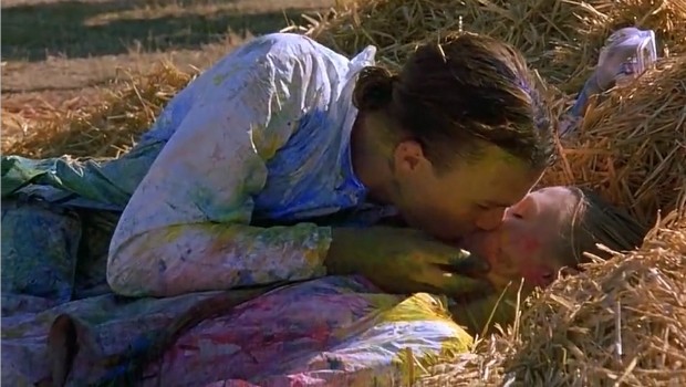 Heath Ledger e Julia Styles em '10 Coisas que Odeio em Você' (1999) (Foto: Editora Globo)