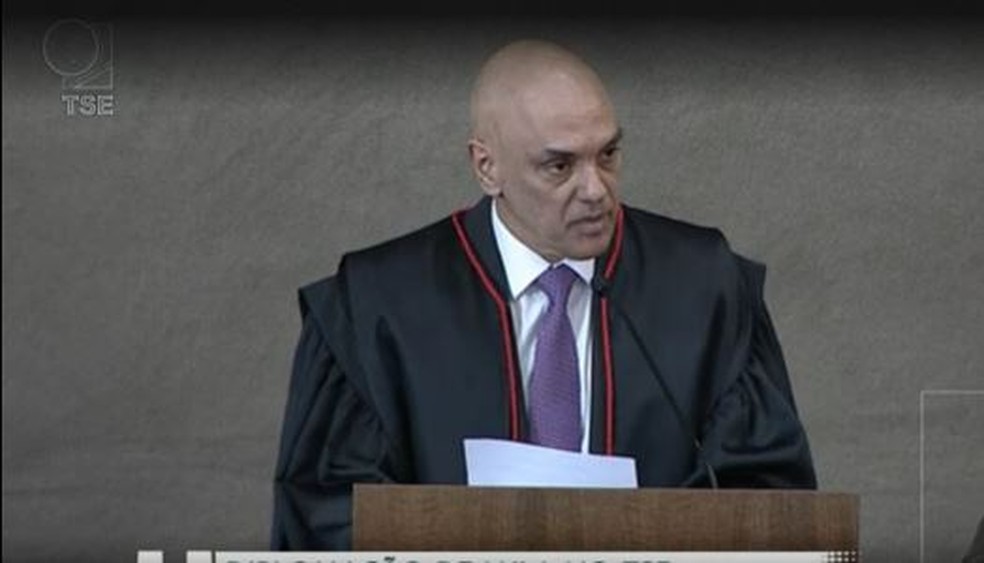 O presidente do TSE, Alexandre de Moraes, discursa durante a cerimônia de diplomação de Lula e Alckmin — Foto: Reprodução