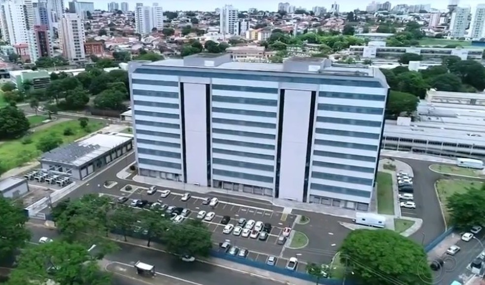 Hospital das Clínicas de Bauru — Foto: TV TEM/Reprodução