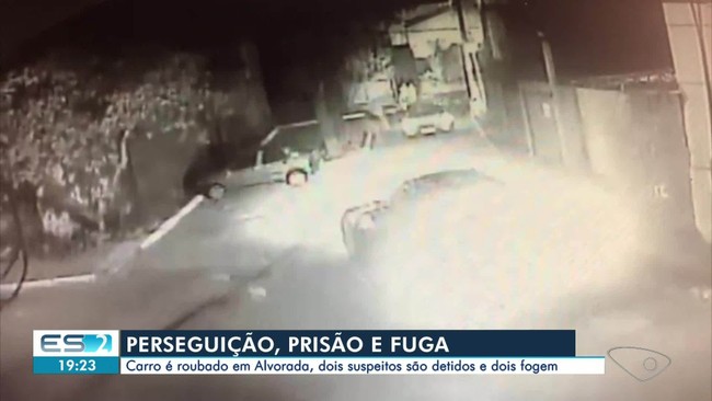Duas pessoas foram presas depois de uma perseguio no bairro Alecrim, em Vila Velha