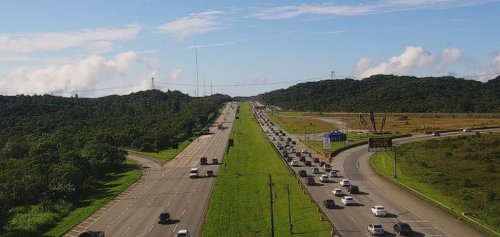 Até 95 mil veículos devem seguir para o litoral de SP pelo Sistema Anchieta-Imigrantes no feriado de Finados; imagem ilustrativa — Foto: Ecovias/Divulgação