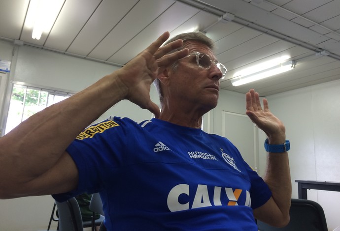 Trem, picolé, pai vascaíno: o torcedor Oswaldinho e as memórias do Maraca