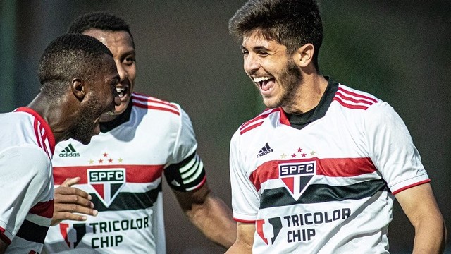 Beraldo comemora gol do São Paulo