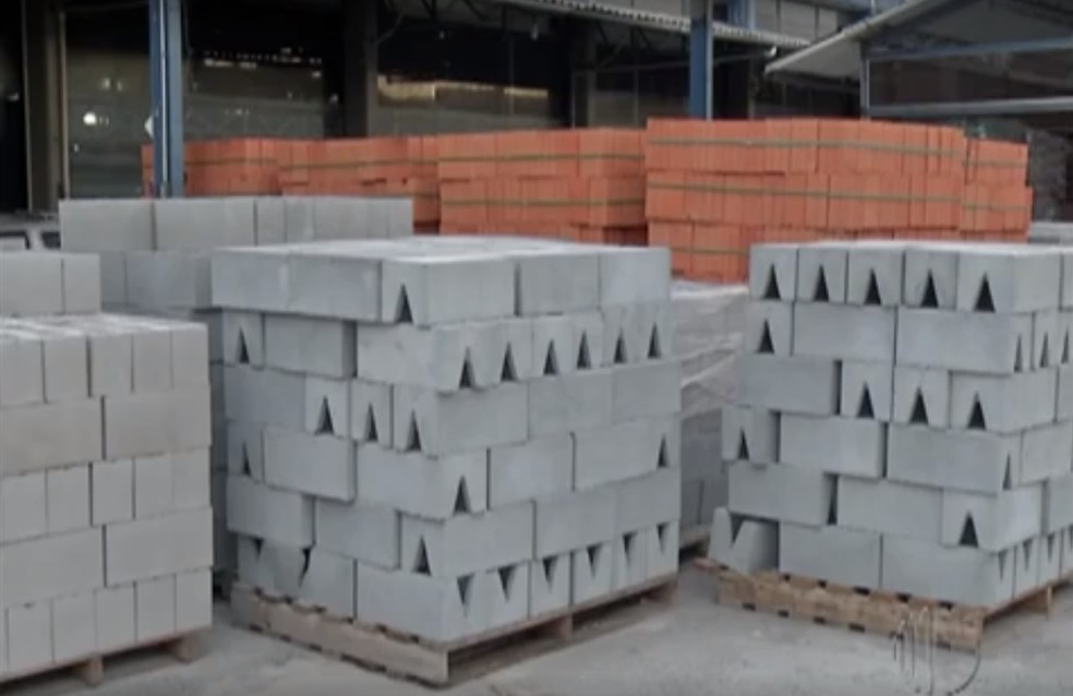 Material de construção fica mais caro no Alto Tietê e setor sente queda nas vendas — Foto: Reprodução/TV Diário