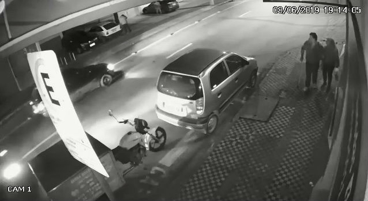 PM Aposentado interfere em assalto, criminoso foge e jovem de 18 anos é morto