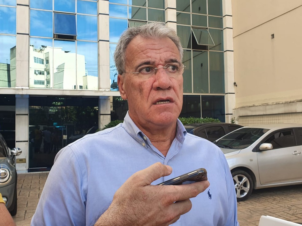 Alfredo Sampaio promete reunião com atletas para discutir questões contratuais em tempos de paralisação — Foto: Ronald Lincoln