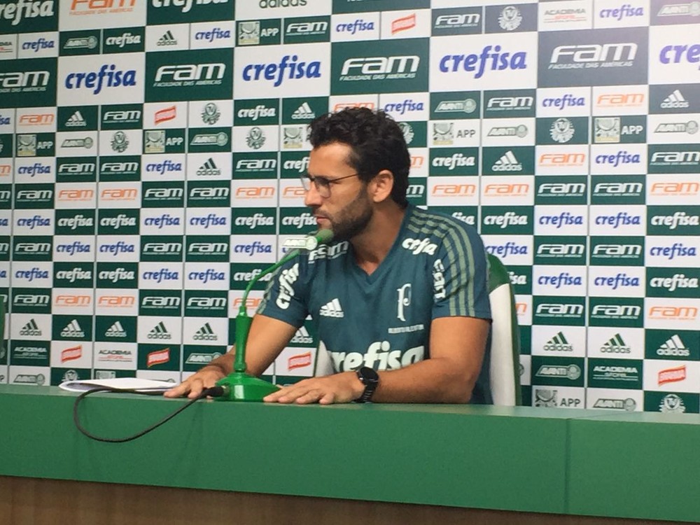  Valentim não confirma Palmeiras, mas fala sobre desejo de manter base titular