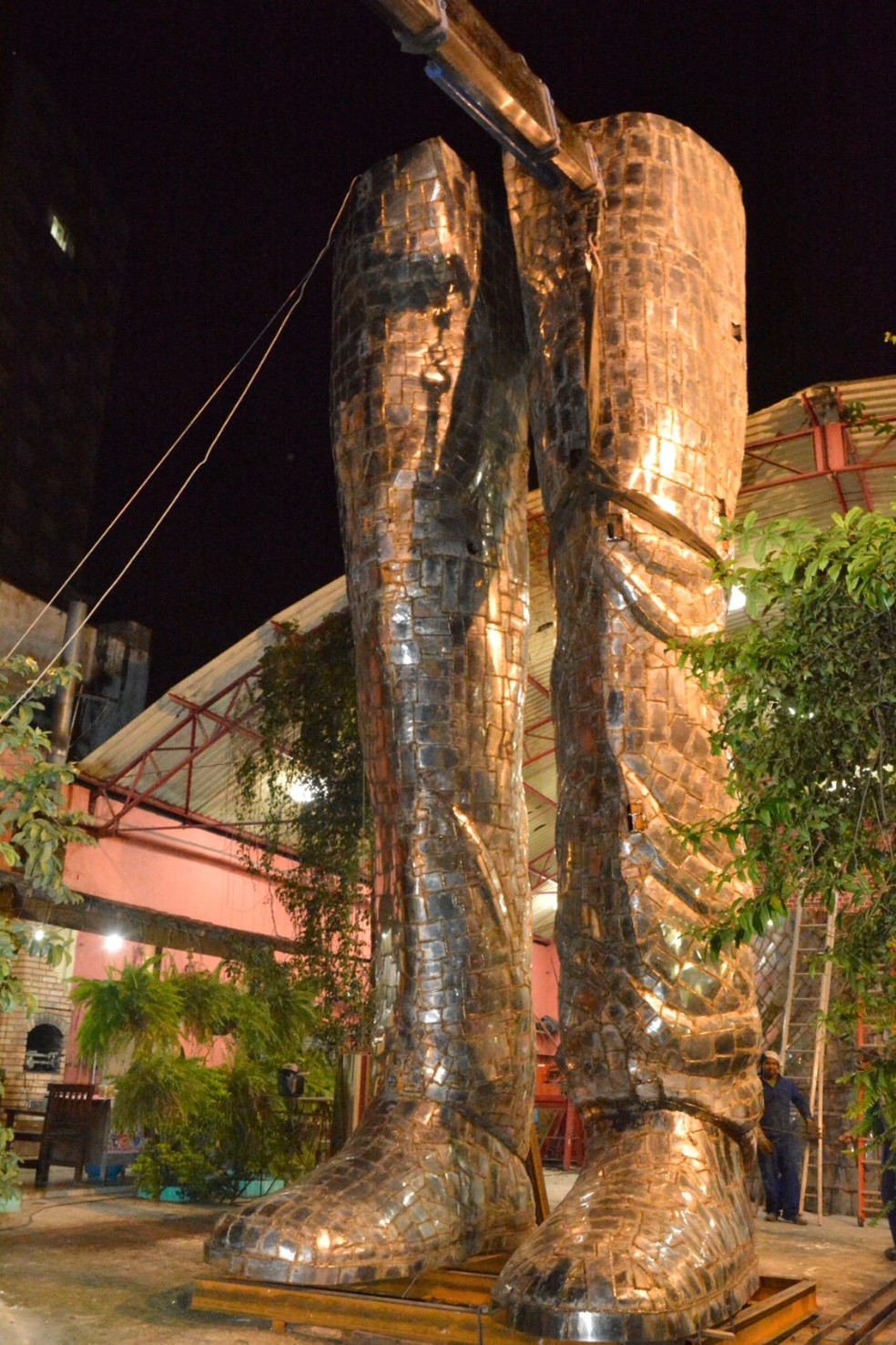Estátua do Padre Léo tem 22 metros de altura — Foto: Divulgação/ Gilmar Pinna