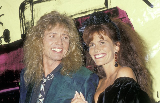 UNIVERSAL CITY,CA - SEPTEMBER 7:  Musician Dave Coverdale of Whitesnake and model/actress Tawny Kitaen attend the Fifth Annual MTV Video Music Awards on September 7, 1988 at Universal Amphitheatre in Universal City, California. (Photo by Ron Galella, Ltd/ (Foto: Ron Galella Collection via Getty)