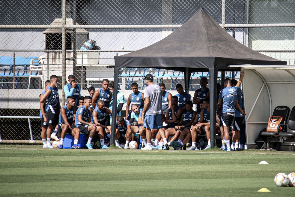 Jogadores também passar por testes — Foto: Lucas Bubols/GloboEsporte.com