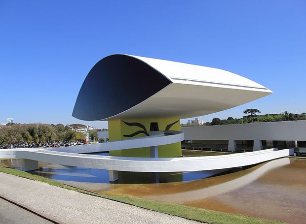Museu Oscar Niemeyer (Foto: Wikimedia Commons)