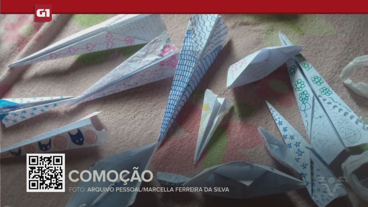 G1 em 1 Minuto - Santos: Menino de 7 anos comove a web após tentar vender aviões de papel