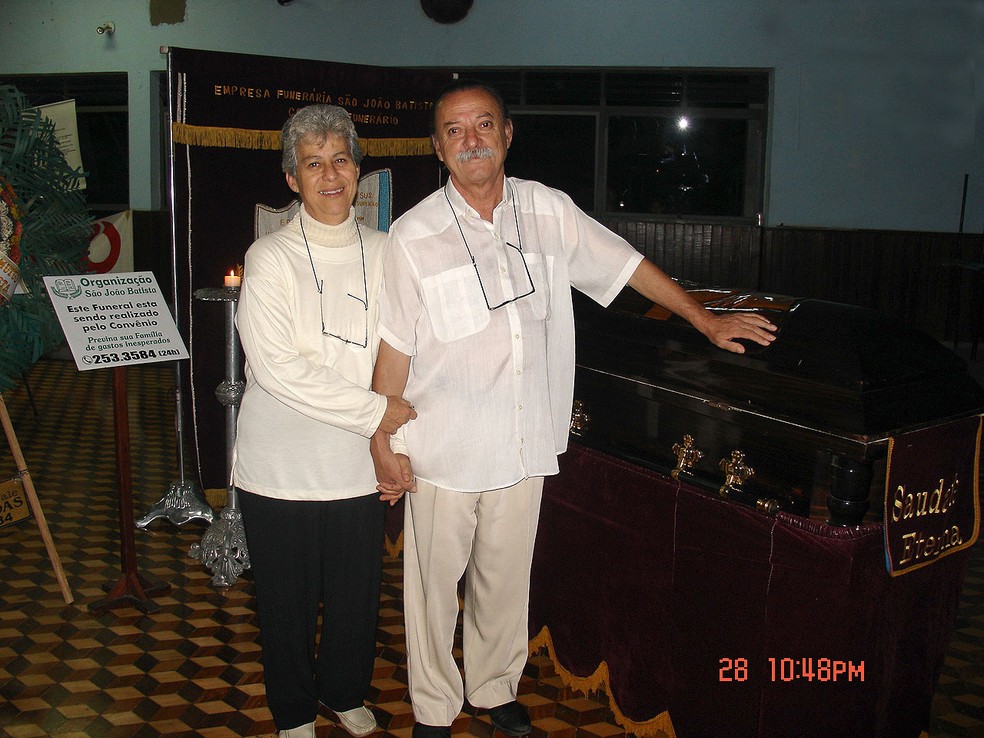 Ruy e a esposa na festa de velório realizada em 2005 (Foto: Arquivo Pessoal/Revista na Mira do Zoom)
