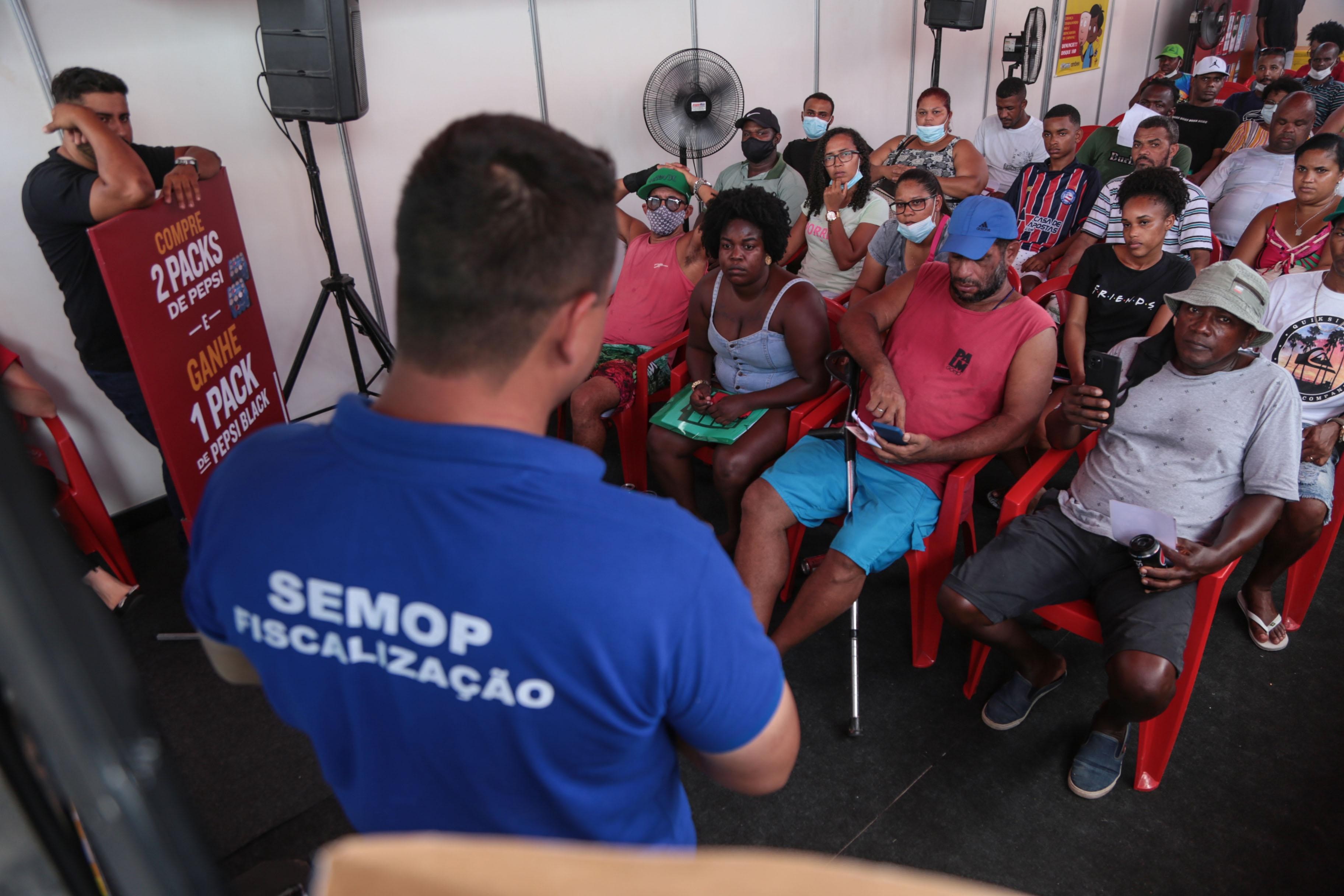 Ambulantes recebem licença para Festa de Iemanjá em Salvador; prefeitura fará credenciamento online para carnaval