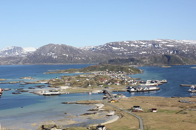 Vilarejo de Sommarøy, na região do Ártico (Foto: Wikimedia Commons)
