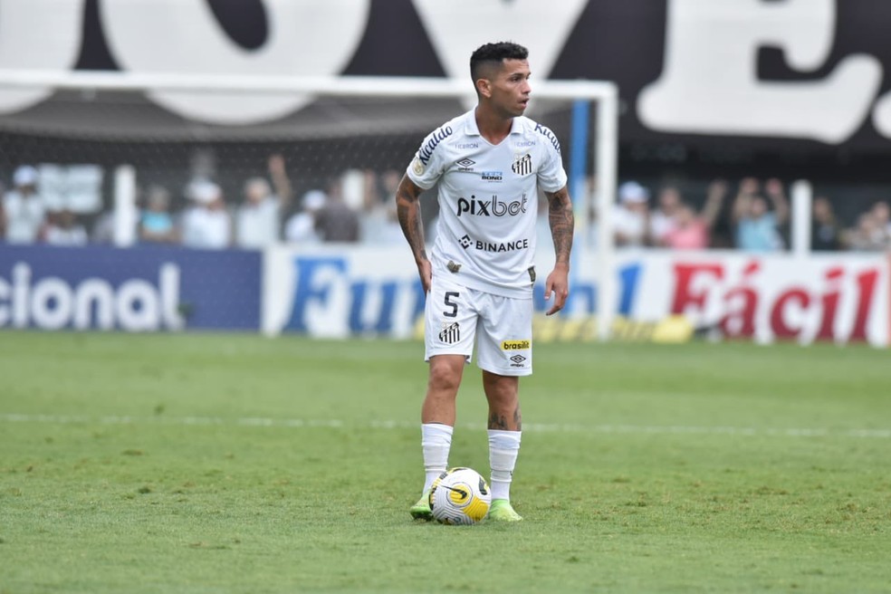 Carabajal em ação pelo Santos — Foto: Ivan Storti/Santos FC