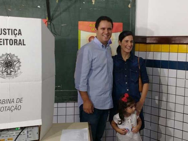 Edivaldo Holanda Junior (PDT) vota em São Luís (Foto: Divulgação/O Estado)