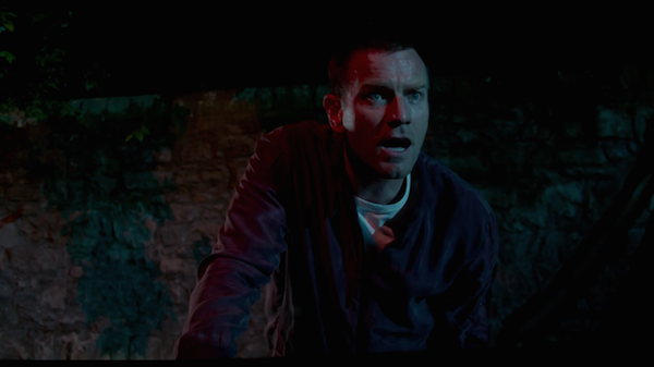 O ator Ewan McGregor em cena do trailer de 'T2: Trainspotting' (Foto: Reprodução)