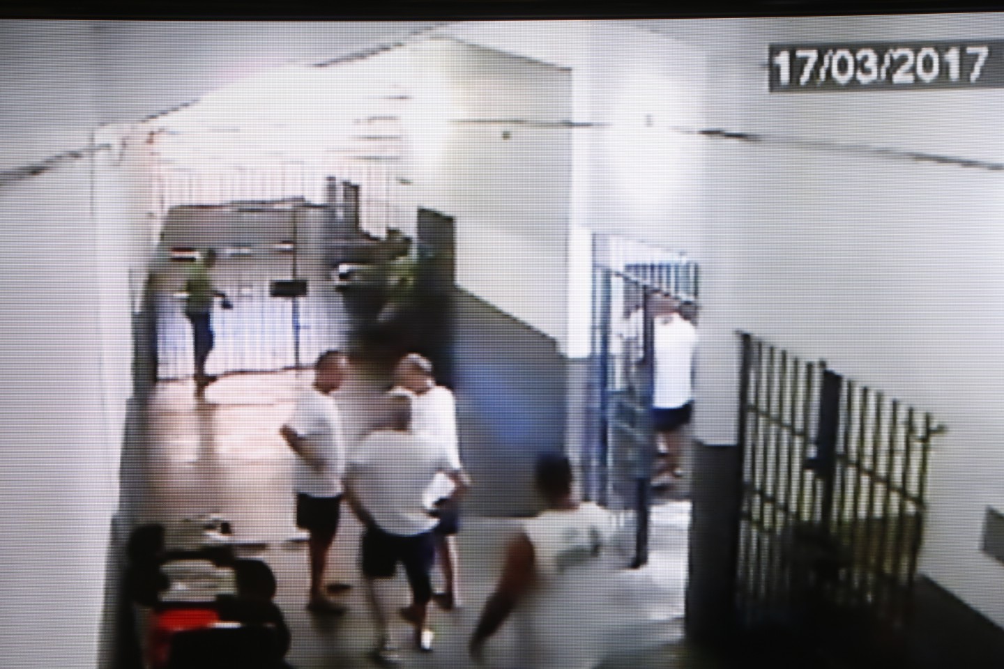 Cabral em março de 2017, em Bangu 8. Imagens de câmeras flagram regalias do ex-governador no complexo penitenciário. — Foto: Reprodução 