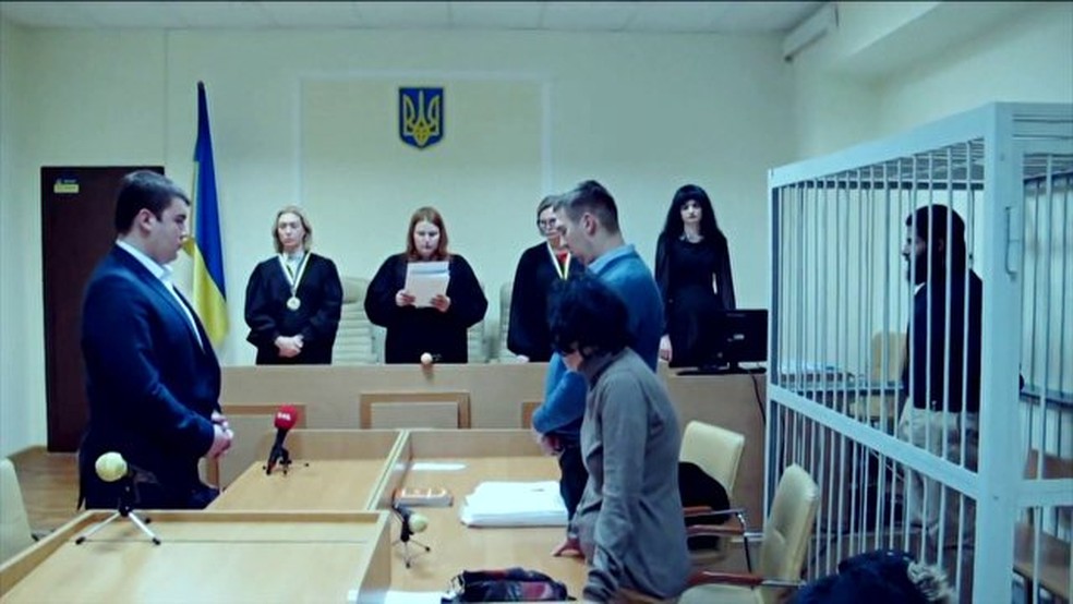 Rafael Lusvarghi em cela durante seu primeiro julgamento, que o condenou a 13 anos de prisão, mas foi anulado. (Foto: Reprodução/TV Globo)