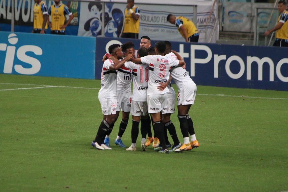 Tchê Tchê e Luciano se destacam em vitória do São Paulo, veja como foi a atuação dos jogadores