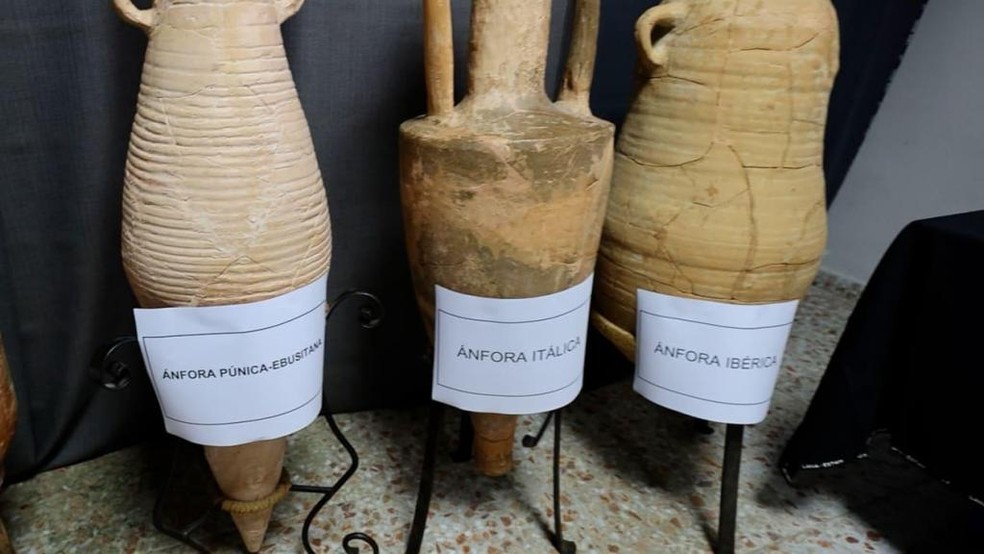Polícia espanhola recupera centenas de artefatos arqueológicos de até 5 mil anos — Foto: Guardia Civil España