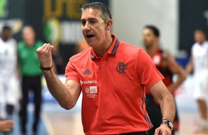 Técnico e jogadores do Fla lamentam sanção, mas ainda esperam jogar Liga