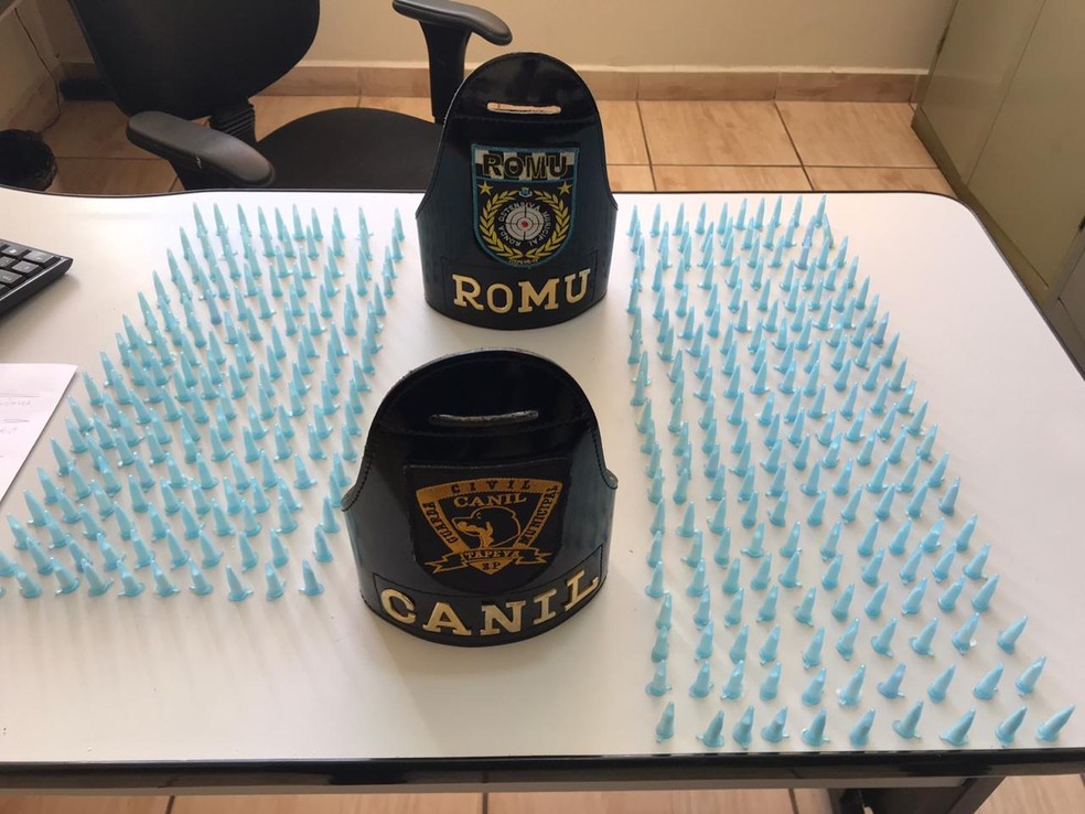 Por&ccedil;&otilde;es de coca&iacute;na foram encontradas pela Guarda Civil Municipal de Itapeva (SP) &mdash; Foto: GCM/Divulga&ccedil;&atilde;o