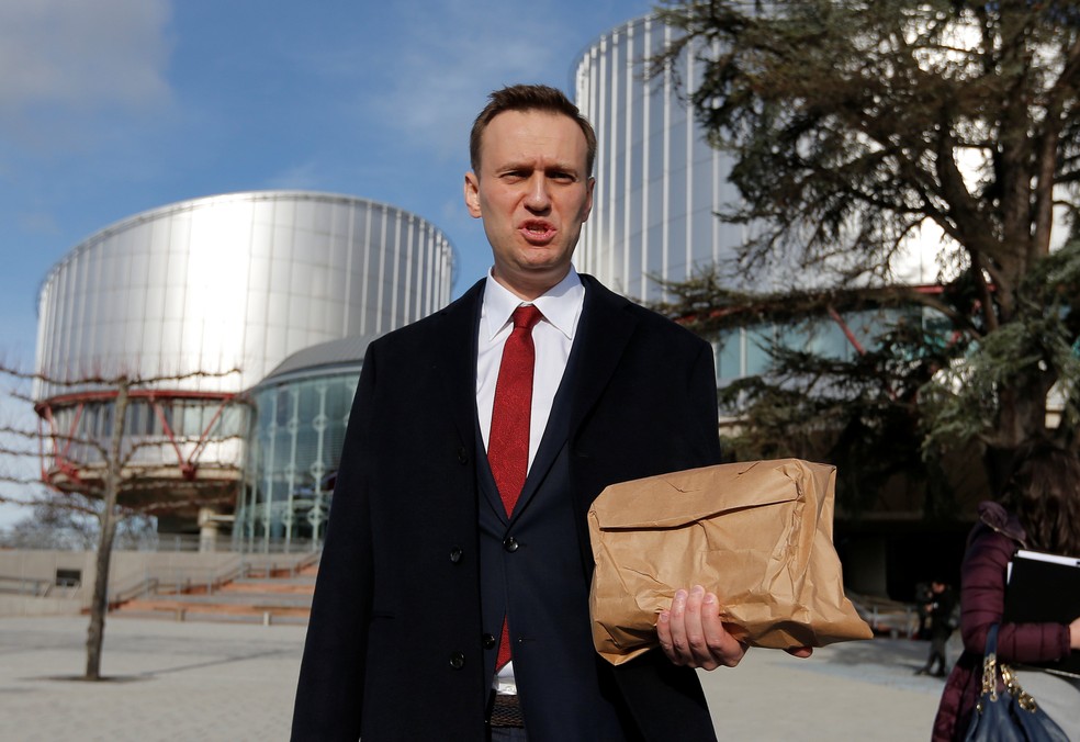 Alexei Navalny foi detido durante a manifestação. A imagem é do dia 24 de janeiro, quando ele foi à Corte Europeia de Direitos Humanos.  (Foto: Vincent Kessler/Reuters)