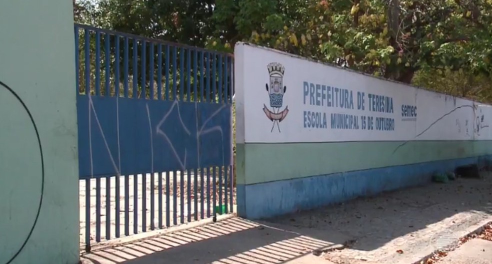 Adolescente foi morto em assalto na porta da escola em Teresina (Foto: Reprodução/Tv Clube)