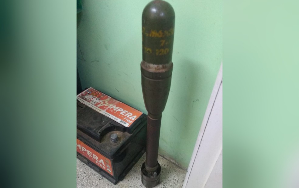 Gate é mobilizado após explosivo ser abandonado ao lado de delegacia em Boituva  — Foto: Arquivo Pessoal 