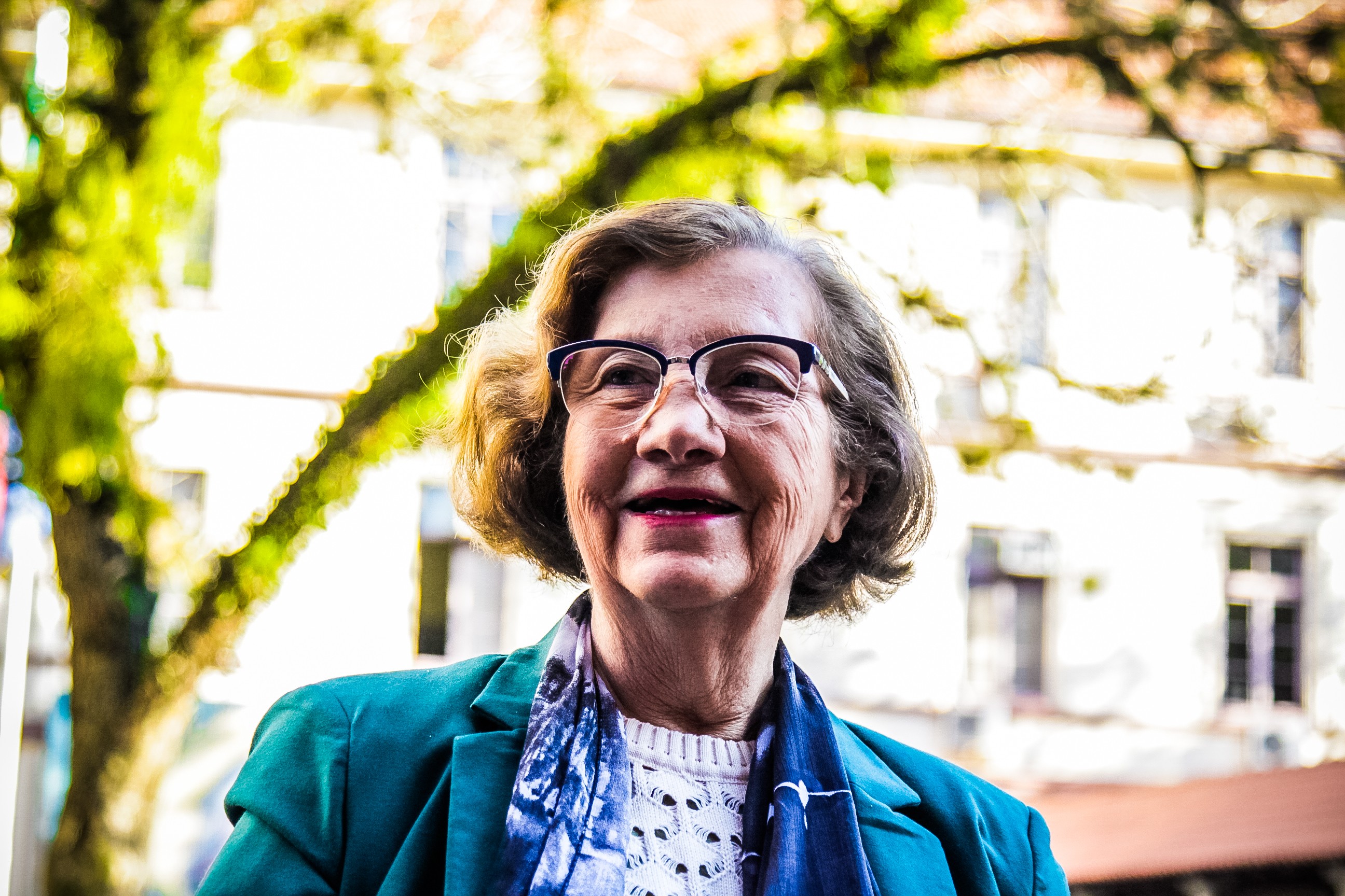 Aos 83 anos, moradora de Canoas se forma em Letras: ‘velhice é só por ...