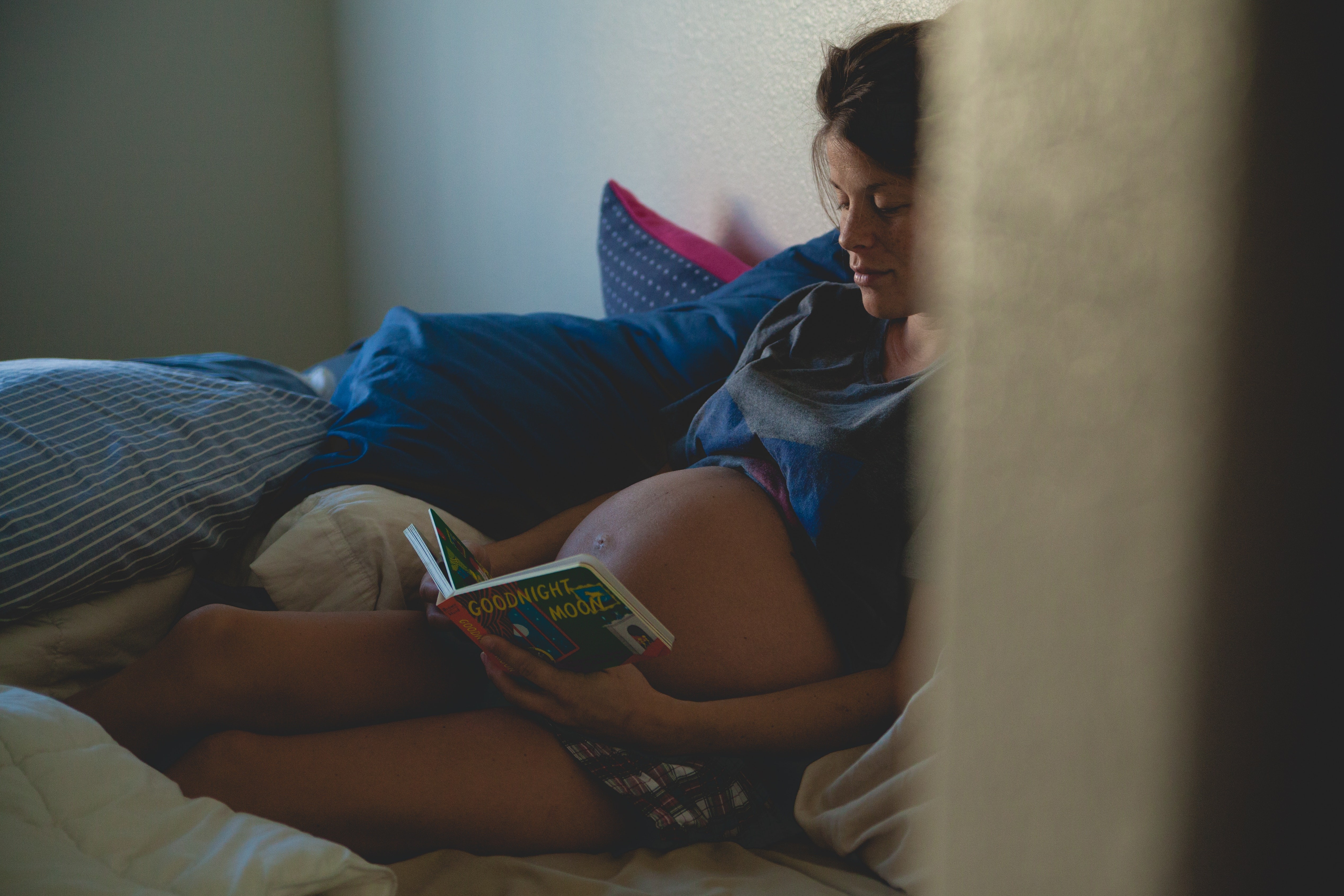 grávida, garriga, gravidez (Foto: Josh Willink/Pexels)