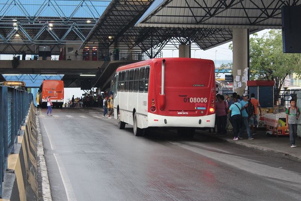 Ônibus voltaram a circular em Manaus (Foto: Patrick Marques/G1 AM)