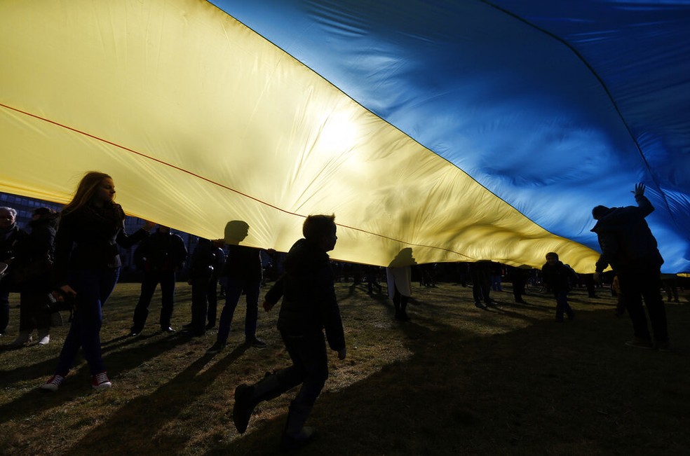 Rússia manteve pelo menos 6 mil crianças ucranianas em campos de 'reeducação', diz relatório