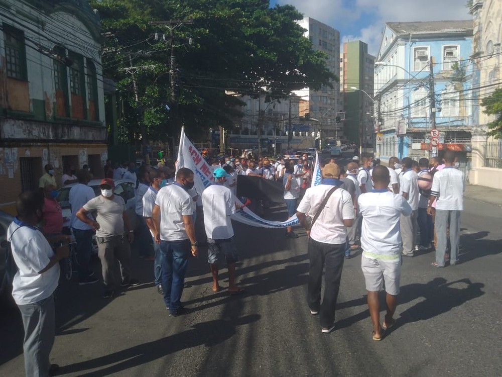 Salvador: Rodoviários da CSN realizam protesto nesta manhã